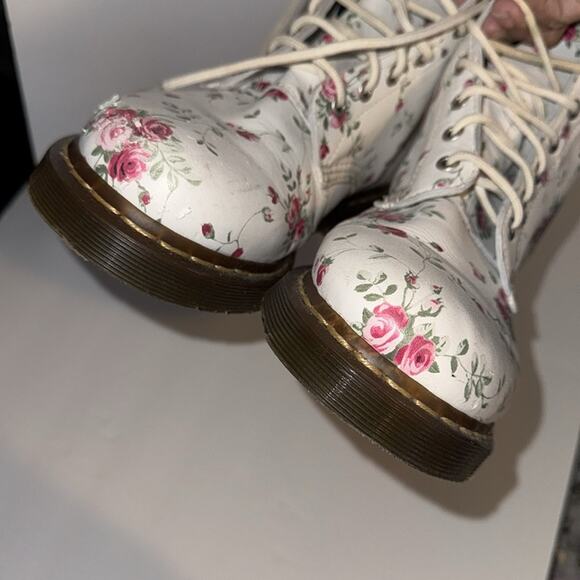 Dr.Martens 1460 Rare Portland Rose White Floral Boots - Picture 7 of 9
